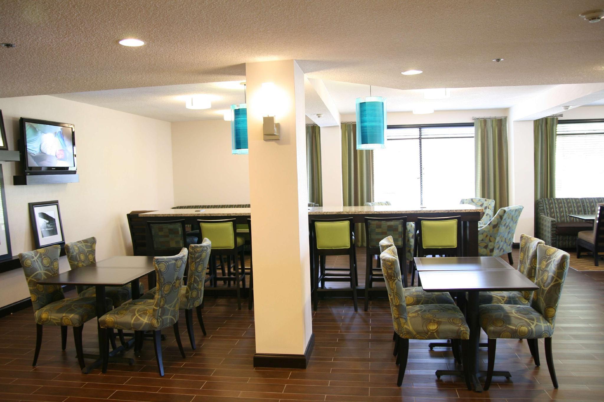 Spark By Hilton Colorado Springs I 25 Central Restaurant foto